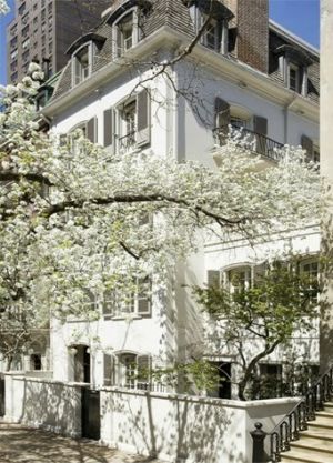 The Mellon mansion on East 70th Street between Park and Lexington Avenues